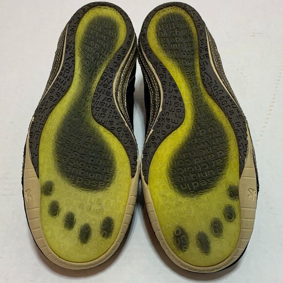 Cushe Boutique Footwear Women's Size US 9 Black/Gold Lace Up Sneaker - Picture 6 of 10